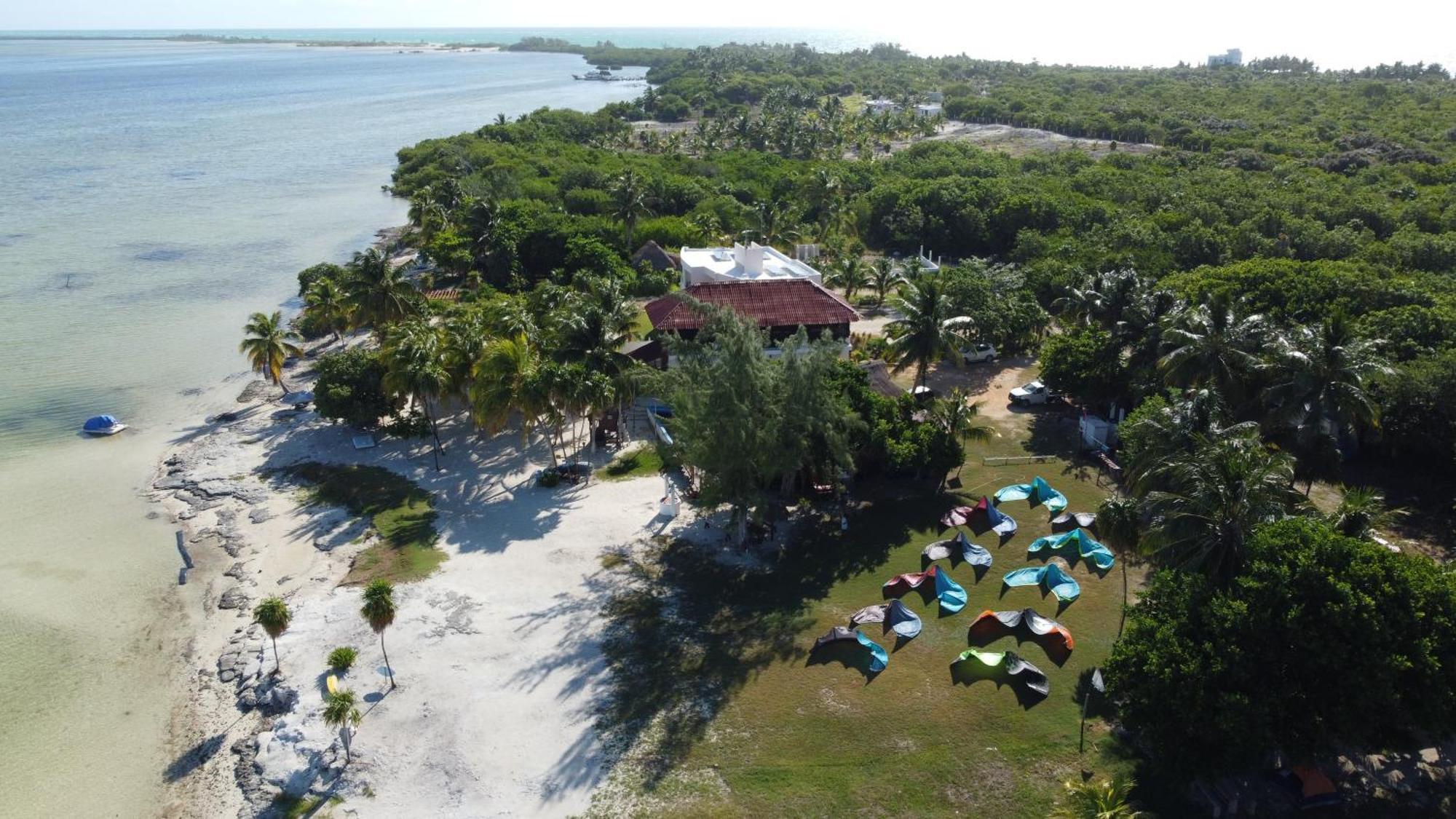 Ikarus Costa Mujeres Eco Lodge Sunset View Cancun Bagian luar foto