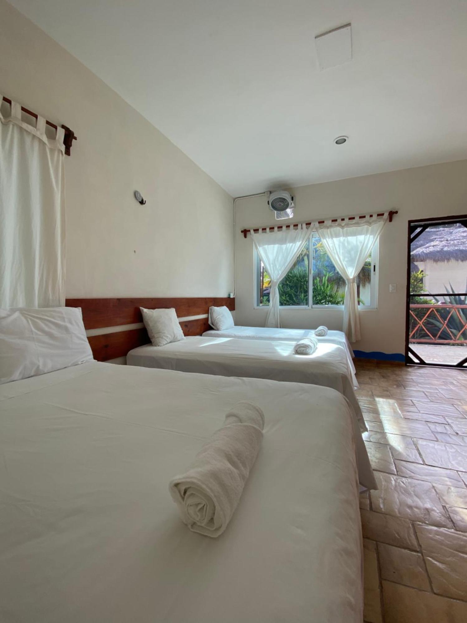 Ikarus Costa Mujeres Eco Lodge Sunset View Cancun Bagian luar foto